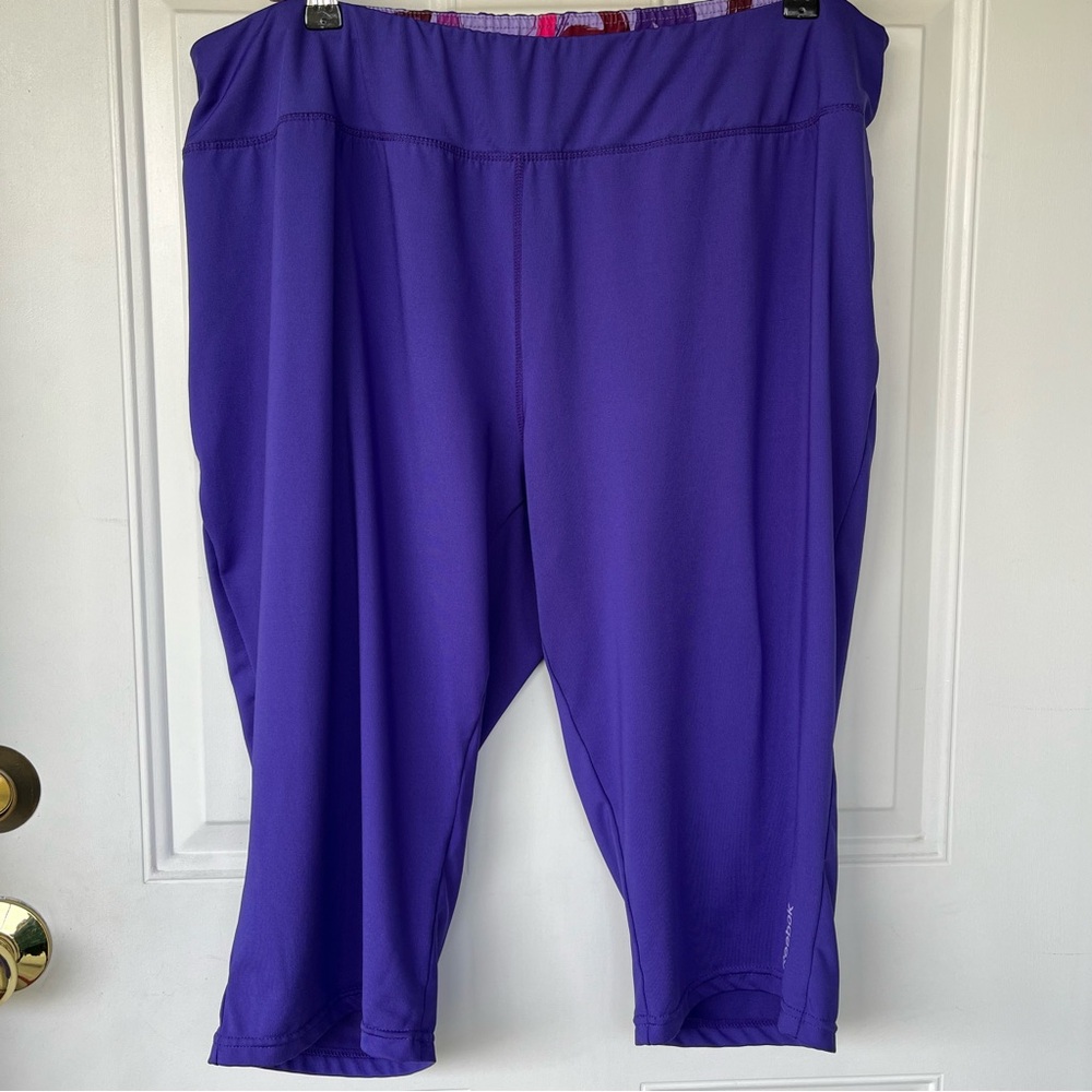 •Reebok• PlayDry Capri Length Athletic Pants - Size 22/24